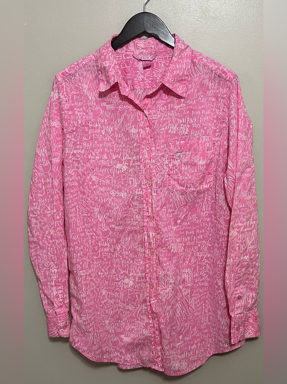 Victoria's Secret PINK Long Sleeve Button Down Sleep Shirt White writing Size Lg